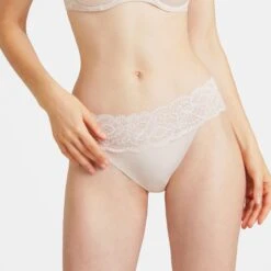 Aubade Tanga Sweetessence Skin