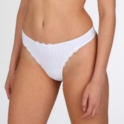 MARIE JO String Avero Blanc